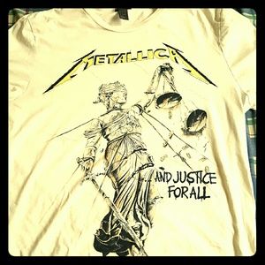 “17 Limited H&M edition Metallica T-shirt